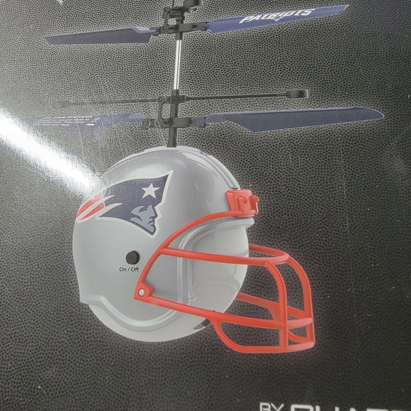 New In Box NFL New England Patriots helmet flyer w remote - Picture 4 of 8